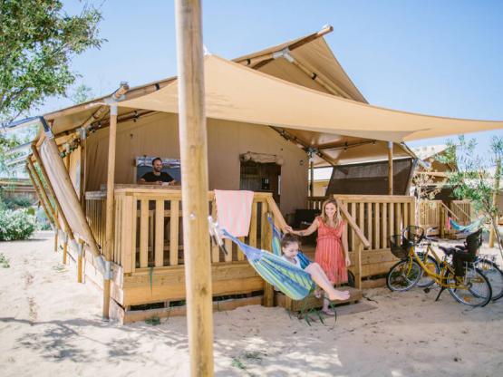 Tent Tennis 2 bedrooms**