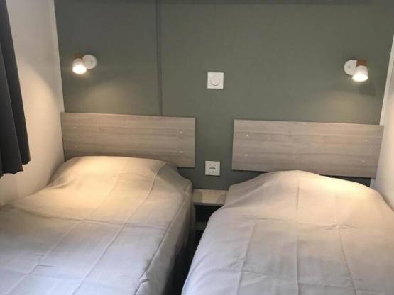 Mobilhome 36m² - aire acondicionado + TV + terraza cubierta