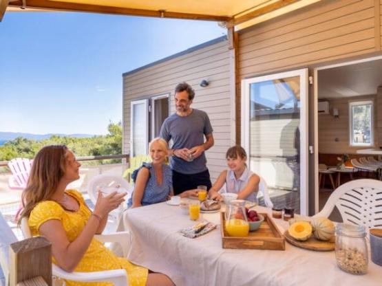 VISTA AL MAR DE NEBRASKA. COMODIDAD