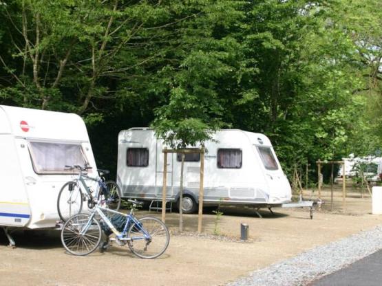 Pakket ACSI Caravan + elektriciteit + 1 hond