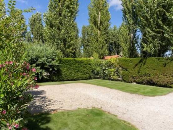 Pitches Grand Confort Premium 100-110m² + 4 amps included (supplement for 8 A or 13 A)