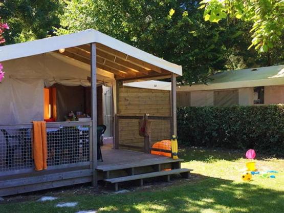 Tienda de alquiler 1er Prix 2 habitaciones + terraza cubierta