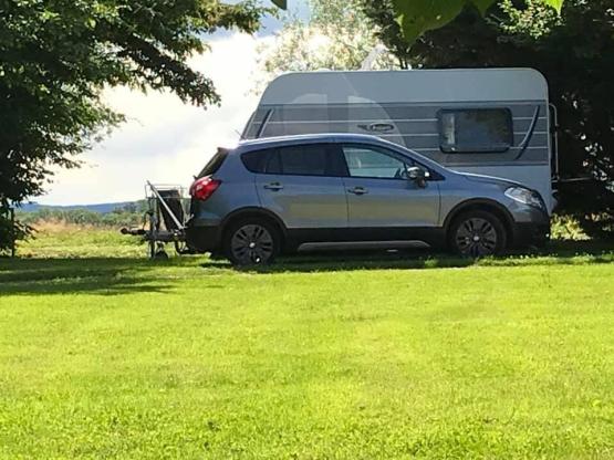 Parcela  STANDARD caravana, tienda o autocaravana (long max 8m)