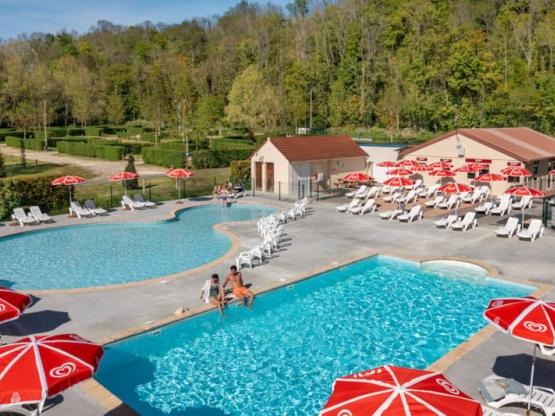 Crecy la Chapelle : STAR 3 Bedrooms - 1 Bathroom - 1 TV - WITH AIR CONDITIONING