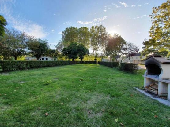 Parcela Especial excursionista andando o ciclista con tienda