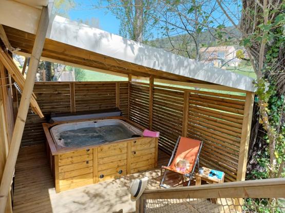 NATURA VIP Climatisé 32 m² avec SPA