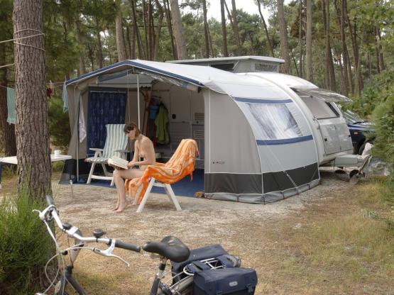 CLASSIC : Parcela autocaravana / Caravana (5 à 6.50m)