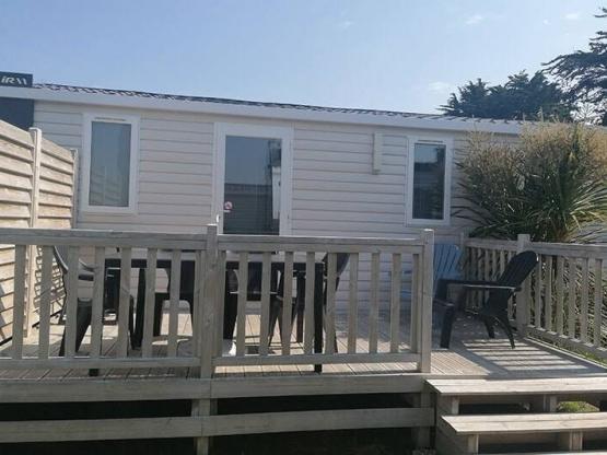 MOBIL-HOME TITANIA 4 PERS TERRASSE SEMI-COUVERTE