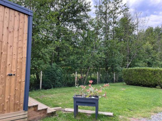 Parcela tienda Premium sanitarios electricidad 13 amp