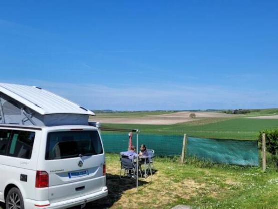 Parcela Nature (1 tienda, caravana, autocaravana / 1 coche)