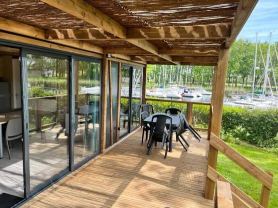Mobilhome Premium 30m² - 2 habitaciones + terraza 19m² + TV + Lavavajilla
