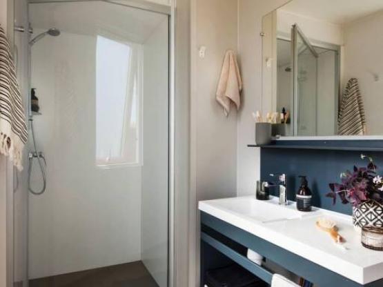 Cottage FAMILY  "VISTA AL LAGO" (terraza cubierta) nuevo para 2022