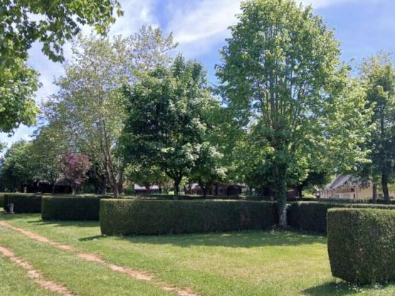 Forfait emplacement 2 personnes + voiture - 85m²