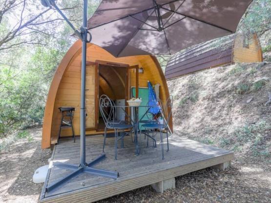 UNUSUAL COTTAGE (M/D)