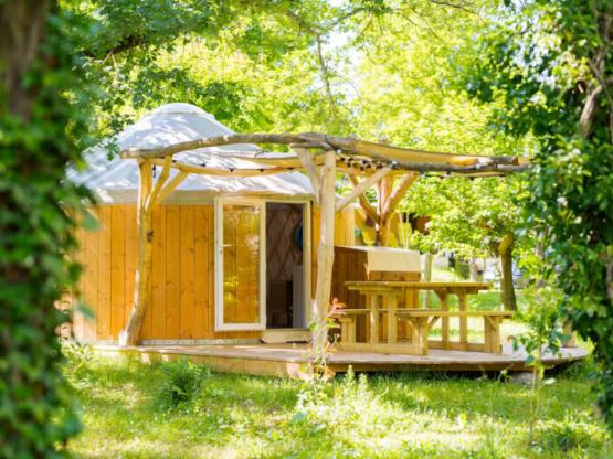 Yourte Family Zen 4 pax. - 2 room, - Air-conditioned - no sanitary