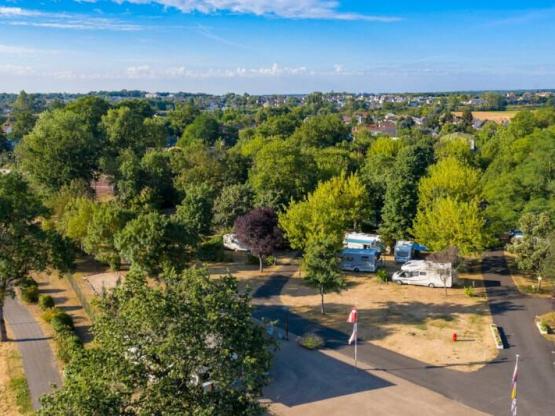 Paquete Senderista (a pie o en bicicleta / 1 tienda sin electricidad)