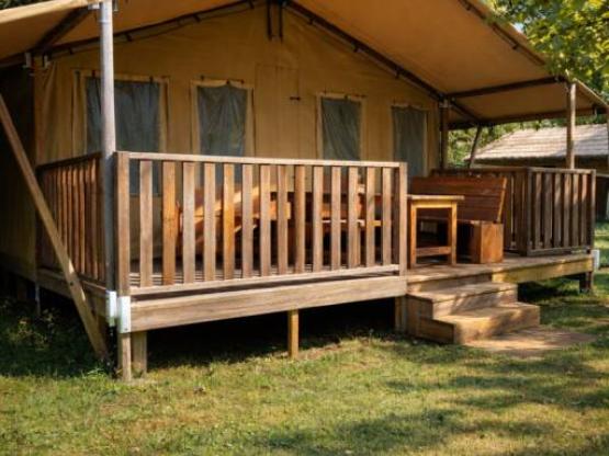 Safari tent 6-person, Air-conditioned