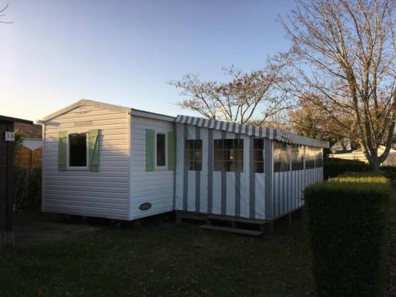 Mobilhome Grand Confort - 2 habitaciones - Terraza cubierta con lona