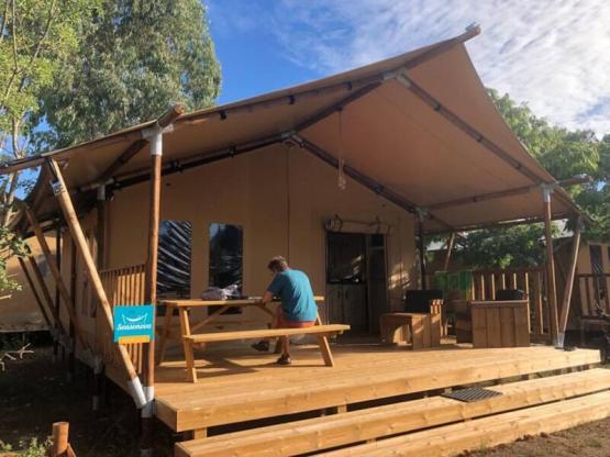 WOOD LODGE  - con instalaciones sanitarias