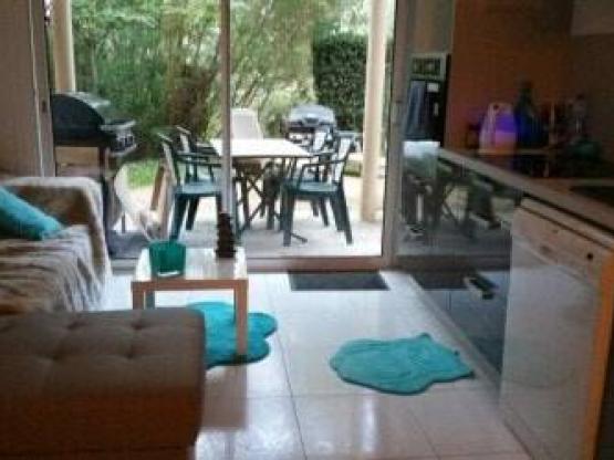 Casa rural - 2 habitaciones - pequeño jardín -