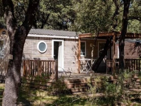 Mobil-home Classic - 25 m² - 2 chambres - TV - Clim - Terrasse surélevée