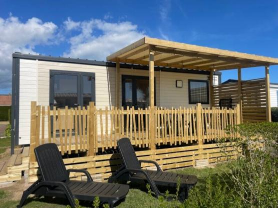 Grand Confort 2 chambres -30m2 + Terrasse semi-couverte (arrivée le dimanche en juillet/août)