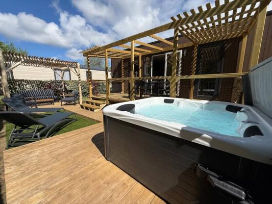 Mobilhome Luxe SPA aire acondicionado - 2 habitaciones - 2 cuartos de baño - 2 servicios (2025)