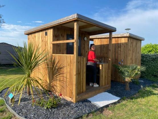 LUXURY PACKAGE - private bathroom (shower, WC, washbasin), outdoor kitchen, electricity