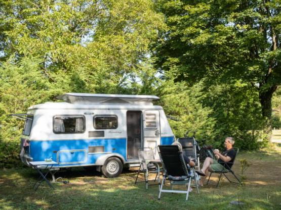 Camping package (pitch, 2 people, 1 vehicle)