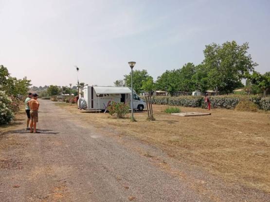 Stellplatz Nature - 2 Personen, 1 Fahrzeug, ohne Strom