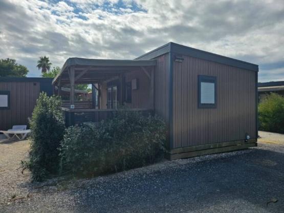 Mh PREMIUM+/  clim, télé, 2 chambres avec SDD, 1 WC, draps et serviettes de toilette