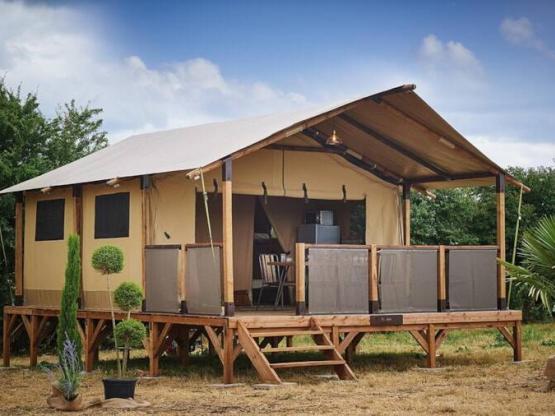 Tente KENYA Confort 34m² (2ch 5 pers.)  sans sanitaires