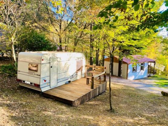 Locaravane 10m² + Terrasse 9m²