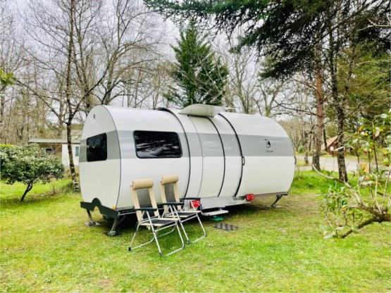 Forfait Privilège (tente(s)/caravane+1véhicule ou 1 camping-car ou 1 van/fourgon - Elec. 10A + Eau)