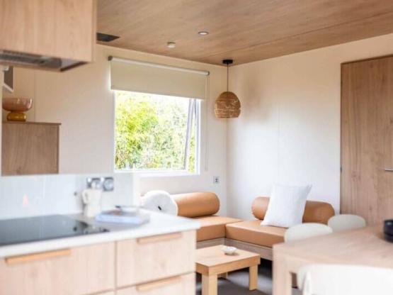Mobil-home de lujo con jacuzzi: 4 dormitorios y 3 baños