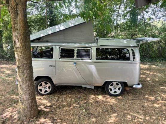 PARCELA Para caravana, autocaravana o furgoneta con conexión eléctrica