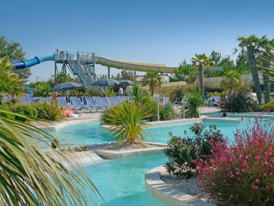 Paquete parcela + 1 vehículo + tienda