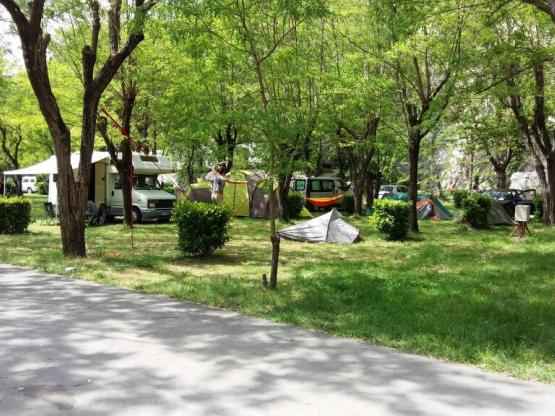 Forfait 2 pers. + coche + tienda o caravana