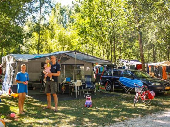 PARCELA - TARIFA BASADA EN UN PRECIO POR NOCHE