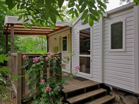 Mobilhome 4 Confort 23 m² Terraza semi-cubierta 12 m²