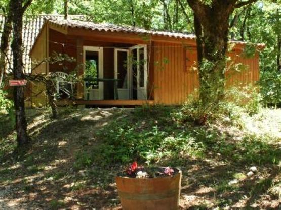 Chalet con terraza cubierta