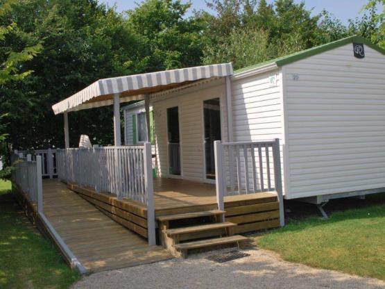 Stacaravan ECO met 2 slaapkamers, aangepast voor mensen met beperkte mobiliteit, 4 slaapplaatsen