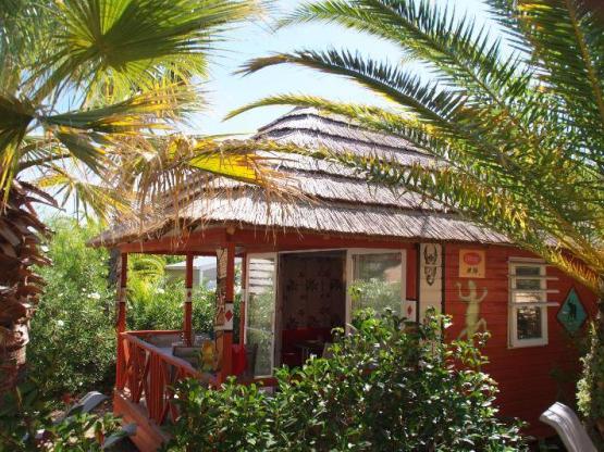 Case KENYA *** (aire acondicionado) - 2 habitaciones