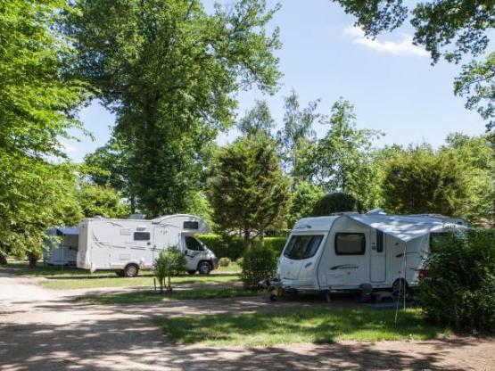 Tránsito noche con autocaravana (incl. electricidad)