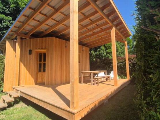 Cabaña  CONFORT  25 m² (2 habitaciones) + terraza cubierta + TV - sin sanitarios