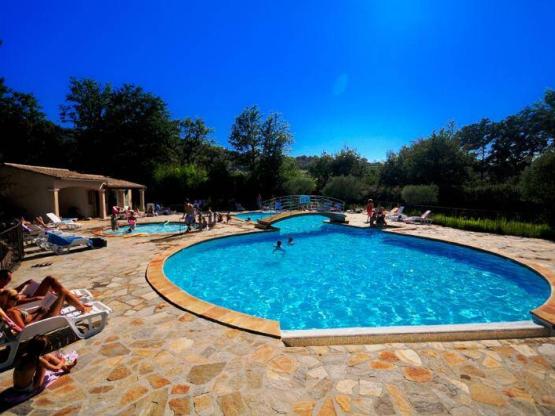 Parcela Grand Confort (electricidad 10A)>100m² con sanitari