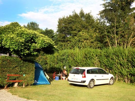 Parcela Nature (tienda, caravana, autocaravana / 1 coche)