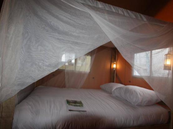 Tente Safari  PREMIUM 35m2 equiped - 2 bedrooms + con baño + terraza cubierta 15m2