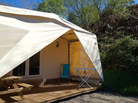 LODGE Lienzo