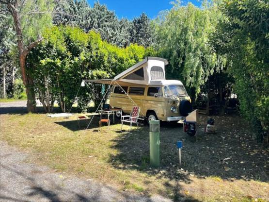 Parcela Nature (tienda, caravana, autocaravana / 1 coche)